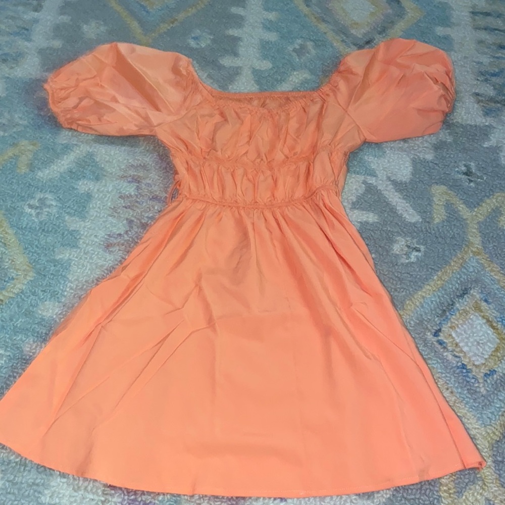 Orange puffy dress